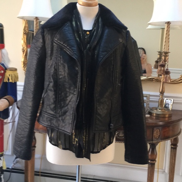 Forever 21 Faux Leather Moto Jacket - Picture 2 of 8